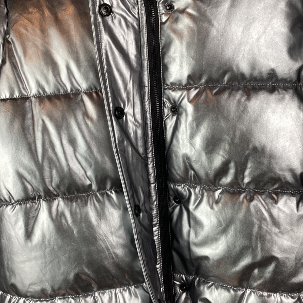 Woman’s DKNY Sport Silver Puffer Jacket- Size Lg - Picture 10 of 12
